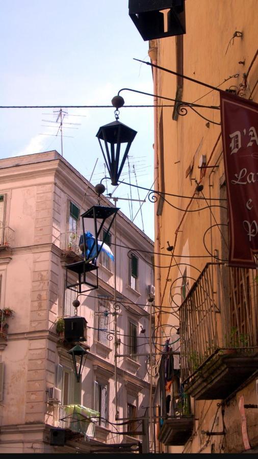 Dimora Danicla Apartment Napoli Bagian luar foto